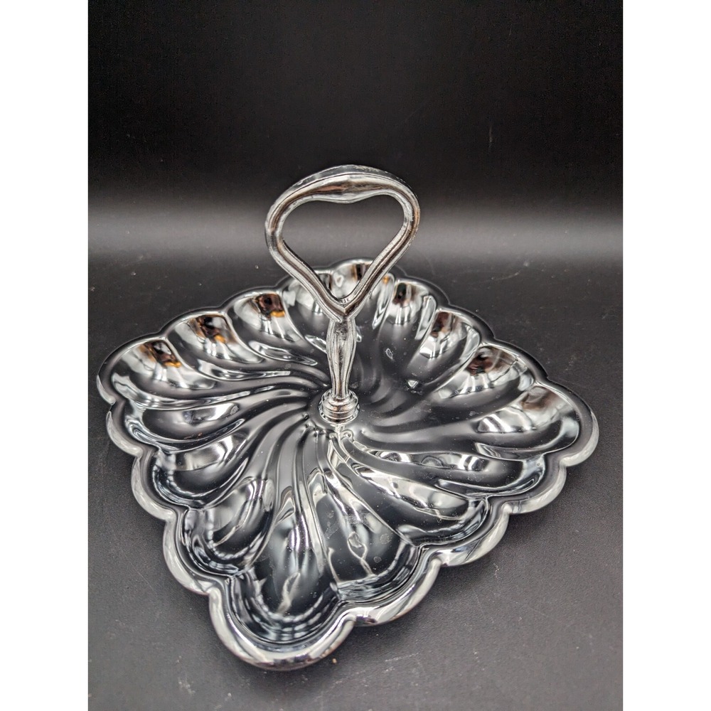 New Shelton-Ware Inc Silver Serving Plate/Tray Center Handle Scalloped Design